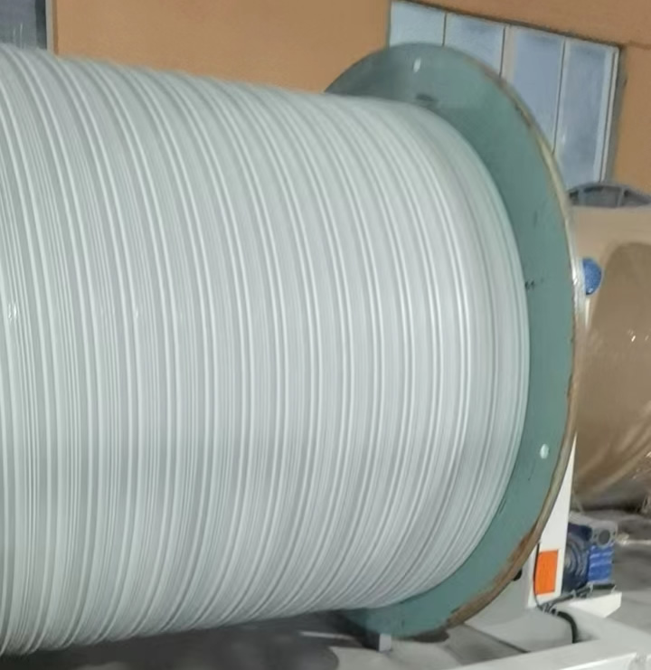 ��е�������ƴ�״�Ͳ�